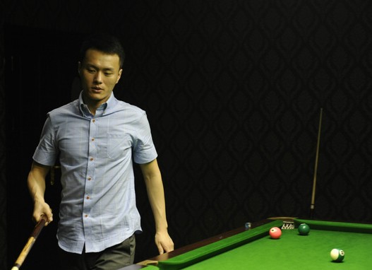 个采访中提 个采访中提