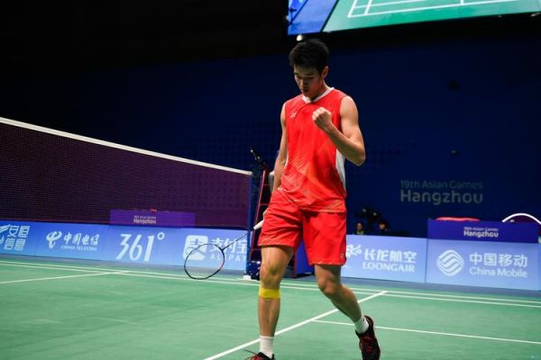 罗斯也整装 罗斯也整装